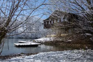 chata Těrlicko v zimě