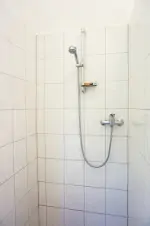 apartmán č. 3 - sprchový kout v koupelně