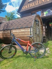 po dohodě s majitelem chaty možnost zapůjčení elektrokol