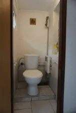 samostané WC v přízemí