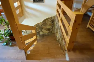 schody do prvního patra