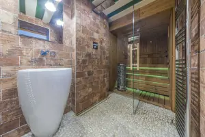 finská sauna v suterénu chaty