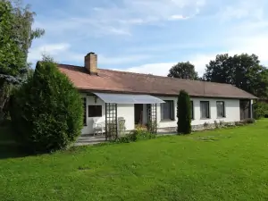 chata Blatná-Řečice nabízí pěkné ubytování pro 4 osoby