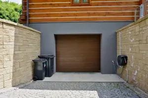 garáž lze využít pro parkování nebo úschovu jízdních kol a lyží - v garáži je umístěn stolní tenis