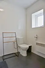 WC v koupelně v přízemí