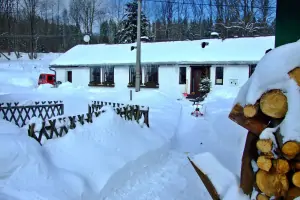 chata Stará Ves u Rýmařova v zimě