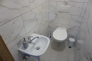 samostatné WC (č. 1)
