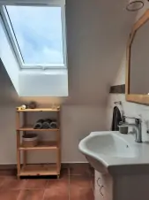 samostatná koupelna k ložnici č.1