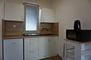 apartmán B: kuchyňský kout