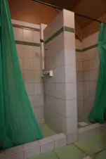 pánské sprchy v podkroví
