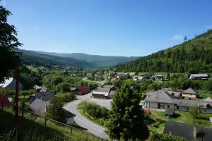 výhled od kostela na obec Hnilec