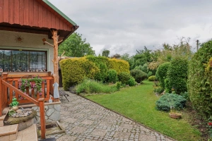 oplocená zahrada chaty Černošice