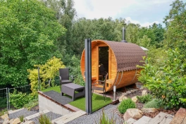finská sudová sauna na&nbsp;dřevo