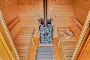 finská sudová sauna na dřevo