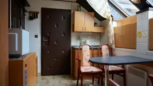 Lovecký apartmán - vstupní kuchyňka