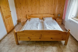 ložnice s dvojlůžkem