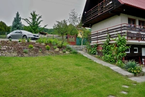 parkovací plocha pro 2 auta