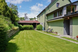 zahrada apartmánu Petlery