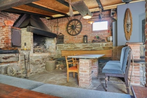 pergola se zahradním krbem