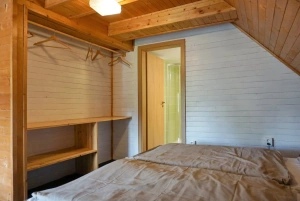 ložnice s dvojlůžkem (ložnice č. 2 v podkroví)