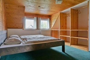 ložnice s dvojlůžkem (ložnice č. 3 v podkroví)