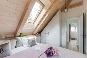 ložnice s dvojlůžkem