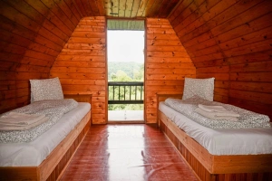 otevřená podkrovní ložnice se 4 lůžky
