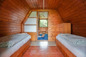 otevřená podkrovní ložnice se 4 lůžky