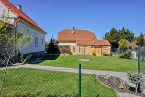 před chalupou Myslkovice