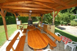 pergola s venkovním posezením