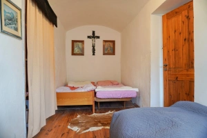 ložnice se 3 lůžky