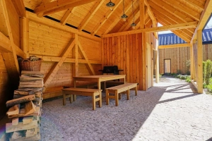 pergola s venkovním posezením a el. grilem