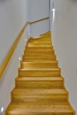 schody do podkroví