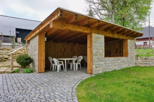 pergola s venkovním posezením