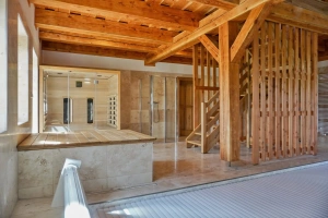 infrasauna a sprchový kout ve wellness zóně
