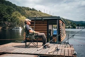 rybaření z paluby nebo z mola
