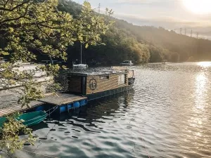 houseboat Slapy