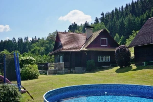 nadzemní kruhový bazén