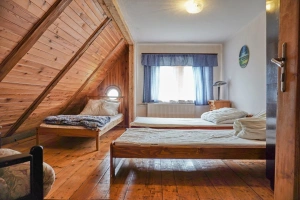 ložnice se 3 lůžky
