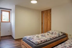 ložnice se 2 lůžky