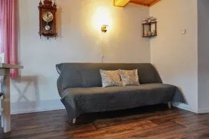 obývací místnost - gauč (1 přistýlka)