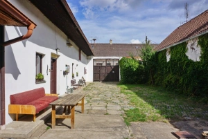 uzavřený dvůr