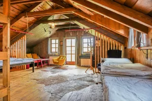 větší apartmán v podkroví