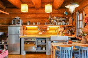 apartmán v přízemí - kuchyňský a jídelní kout