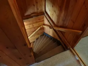 schodiště do podkroví