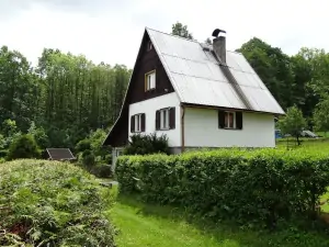 chata Jeseník - Bobrovník nabízí ubytování pro 8 osob (mimo léto jen pro 6 osob)
