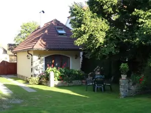 chata Lomnice nad Lužnicí nabízí pěkné ubytování pro 4 až 5 osob