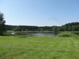 rekreační rybník v Plačkově patří mezi nejčistější na Vysočině
