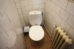 první část chalupy - samostatné WC