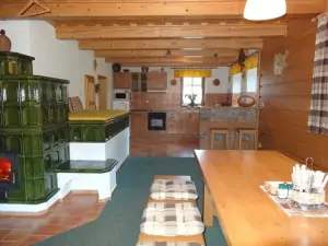 obytná místnost - jídelní a kuchyňský kout